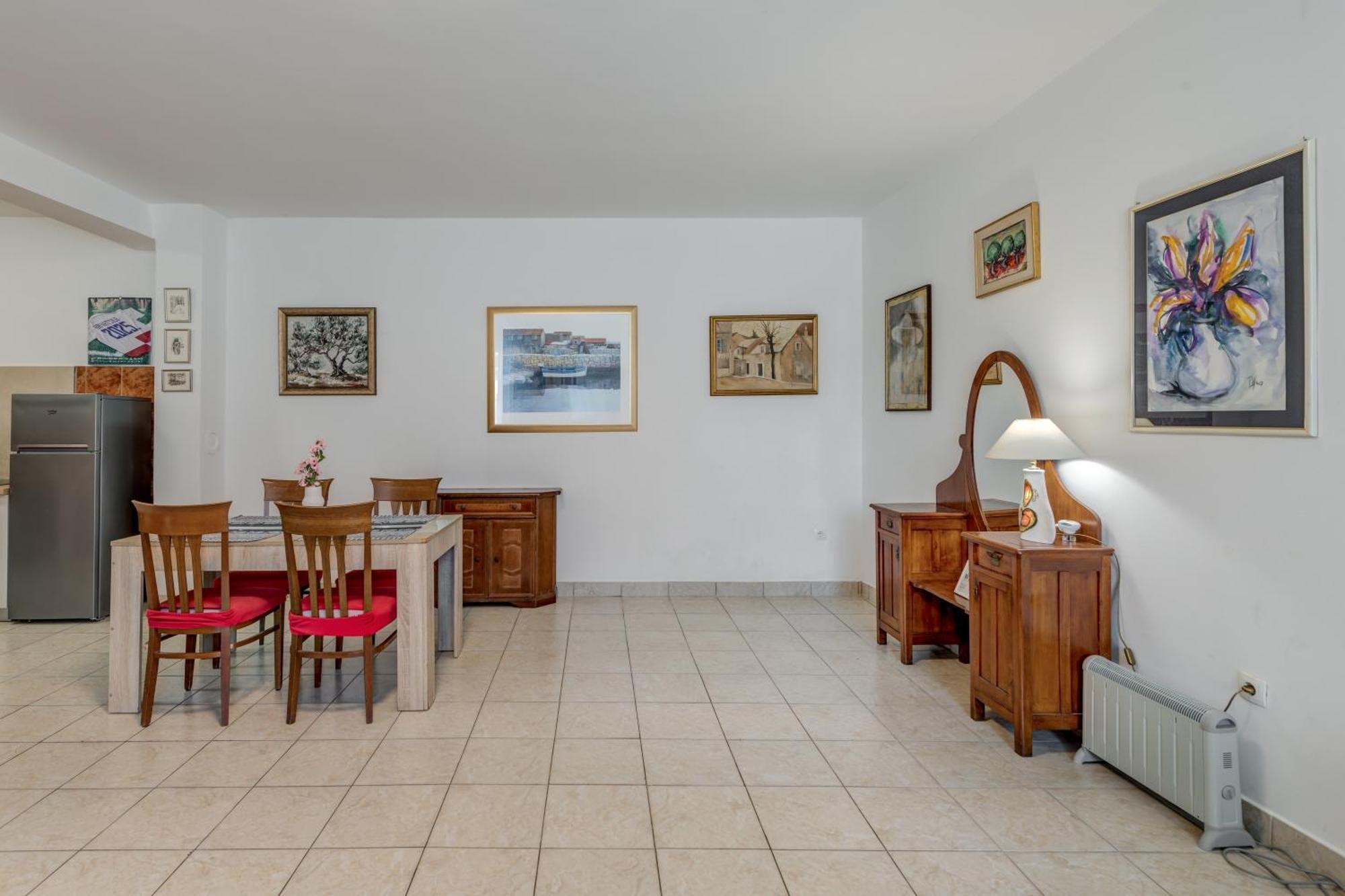 Beachfront Apartment Drazen, With Garden And Parking Split Eksteriør billede